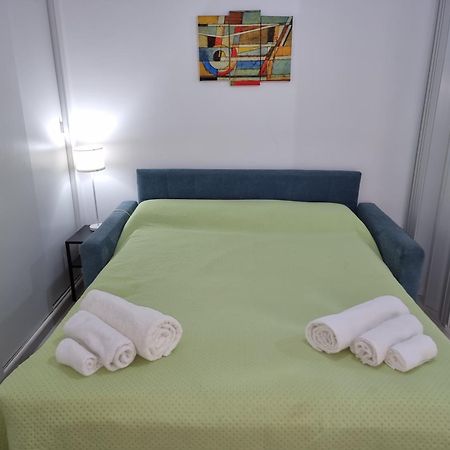 Al Teatro Verdi Luxury Apartment Salerno Zewnętrze zdjęcie