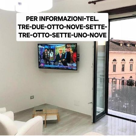 Al Teatro Verdi Luxury Apartment Salerno Zewnętrze zdjęcie